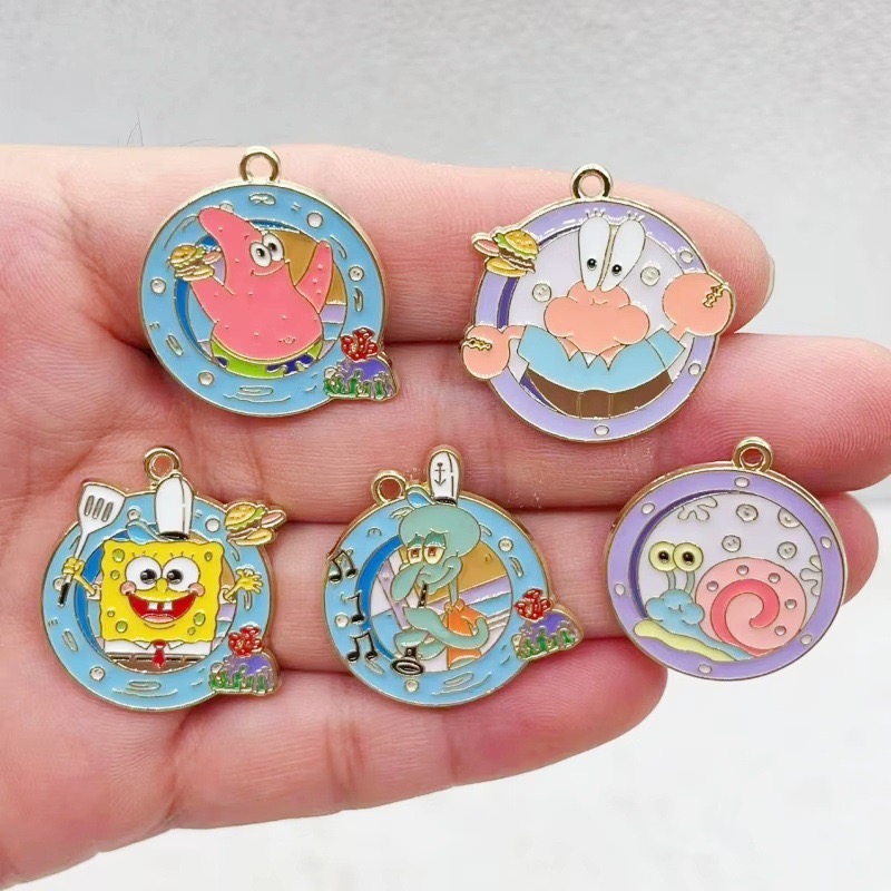 10個入り漫画アニメ合金オイルドロップペンダント、DIYアク - Party Favor Bag のレビューと価格
